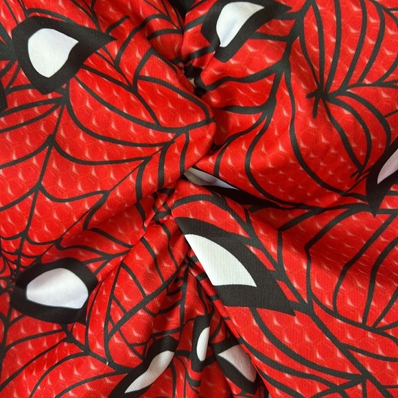 Spiderman Black and Red Leggings Size Small - Picture 7 of 7